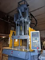 Вертикальный термопластавтомат ТА-1000