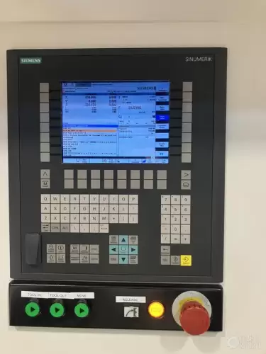Вертикальный обрабатывающий центр с ЧПУ MAZAK VTC 800/30 SR 300155 фото 6