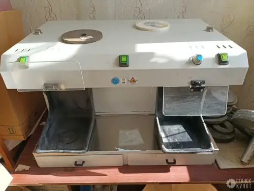 Настольный двухместный шлифовальный станок OMEC 840173