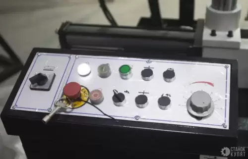 Полуавтоматический двухколонный ленточнопильный станок STALEX TGK-4235 200212 фото 4