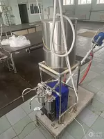 Установка розлива жидких и пастообразных продуктов УД-2П