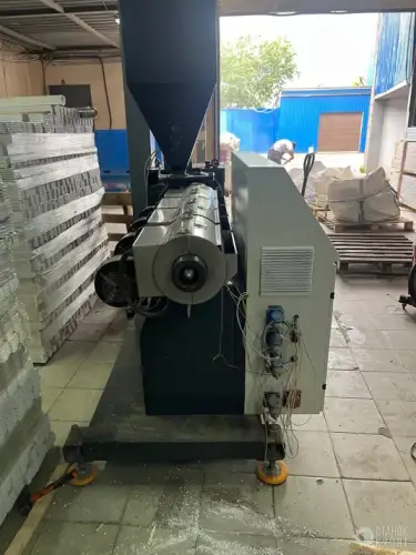 Экструдер для пластика одношнековый PLAST–TEK SEM 65/25 890145 фото 2