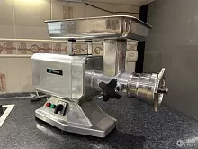 Мясорубка HURAKAN HKN-22S UNGER
