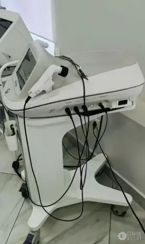 Косметологический аппарат QUANTEQ CORAGE RF 750150 фото 4